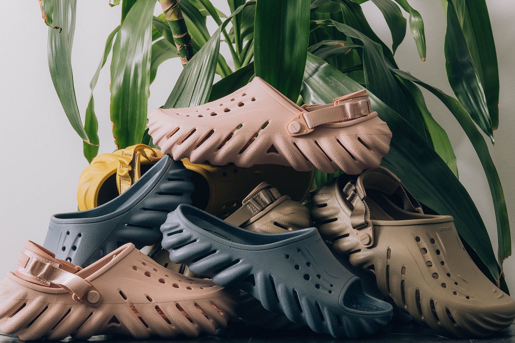 Crocs Echo Clogs + Slides – Feature