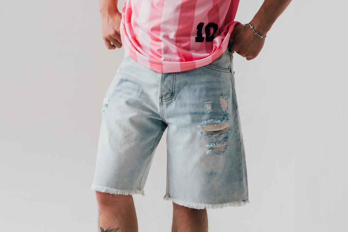FEATURE Berry Wide Denim Short