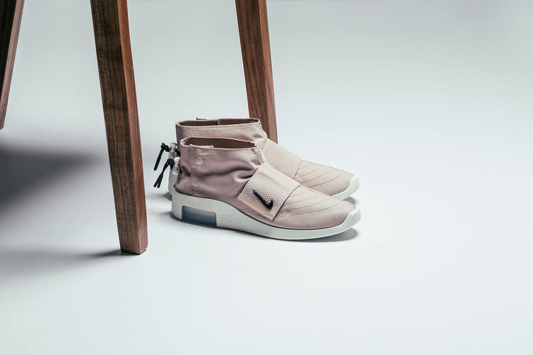 NIKE AIR X FEAR OF GOD MOC PARTICLE BEIGE SIZE 10 (AT8086-200) Fear of God Nike Moccasin Particle Beige AT8086-200 Release  main image 2