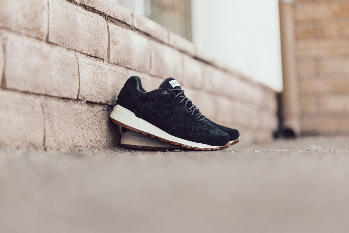 Saucony Shadow 5000 Black/Gum Available Now