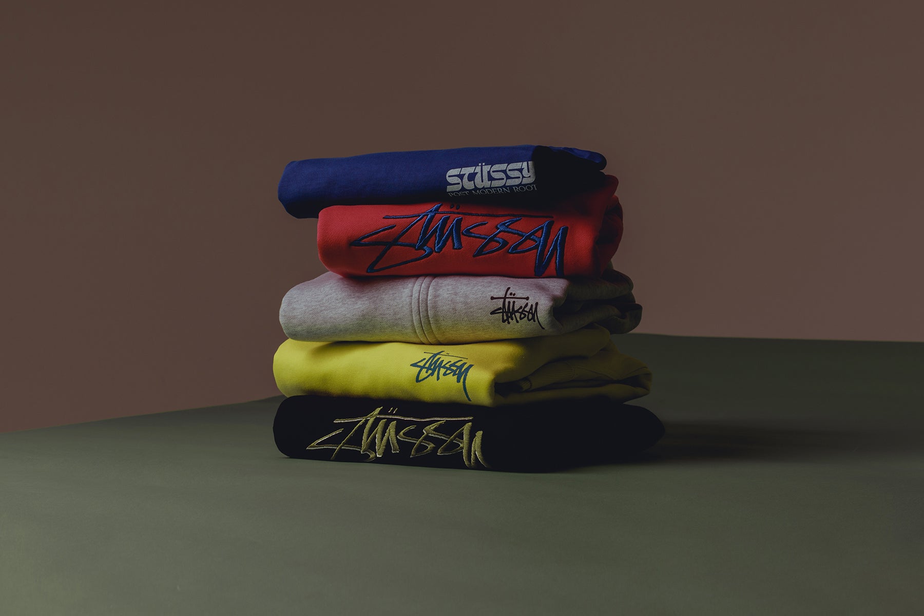 Stussy_Holiday_20_Collection_-