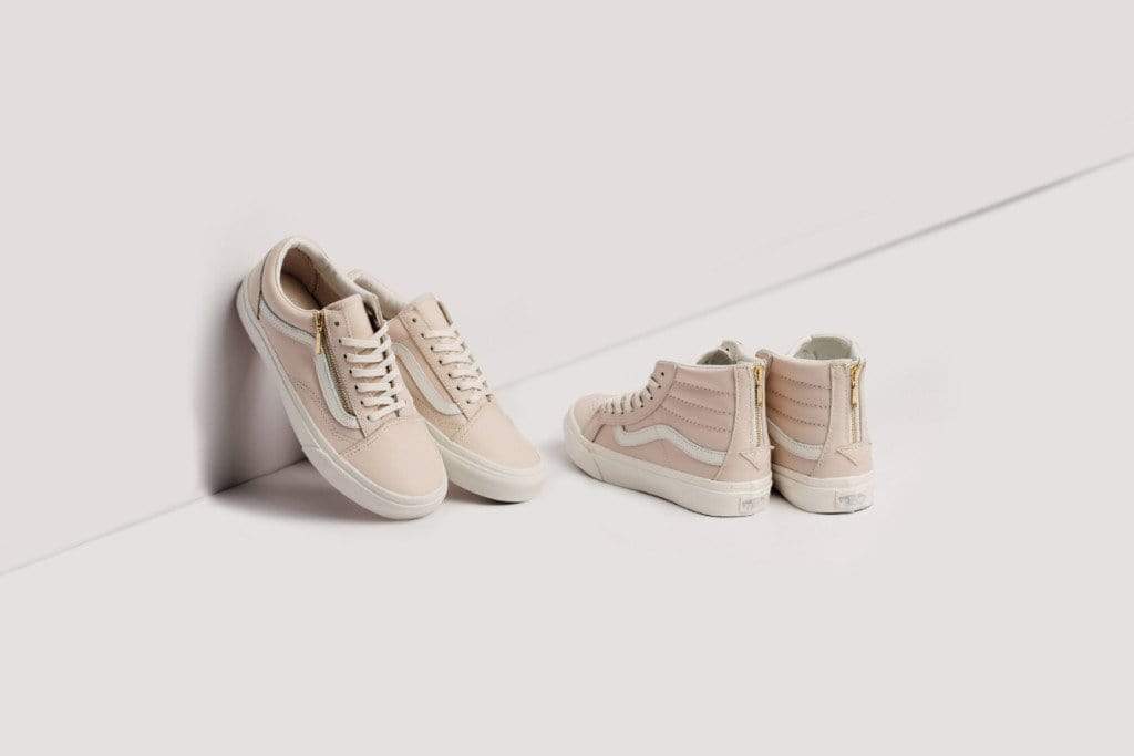 Vans Women's Zip Pack In Whispering Pink Available Now
