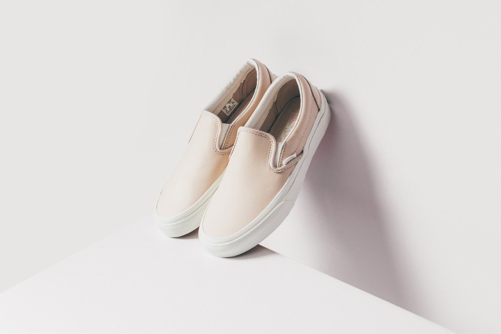 Vans Women's Leather Slip-On In Whispering Pink/Blanc De Blanc