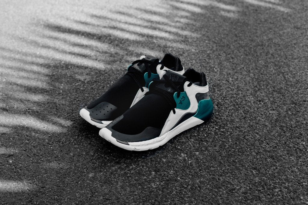 Y-3 QR Run In Black/Teal Available Now