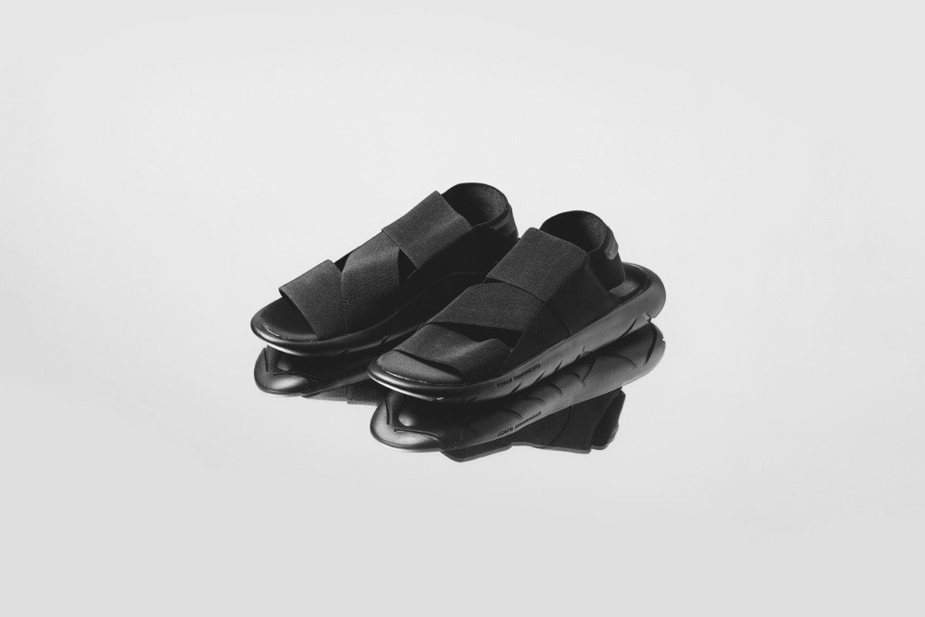 Y-3 Qasa Sandal In Black/Black Available Now