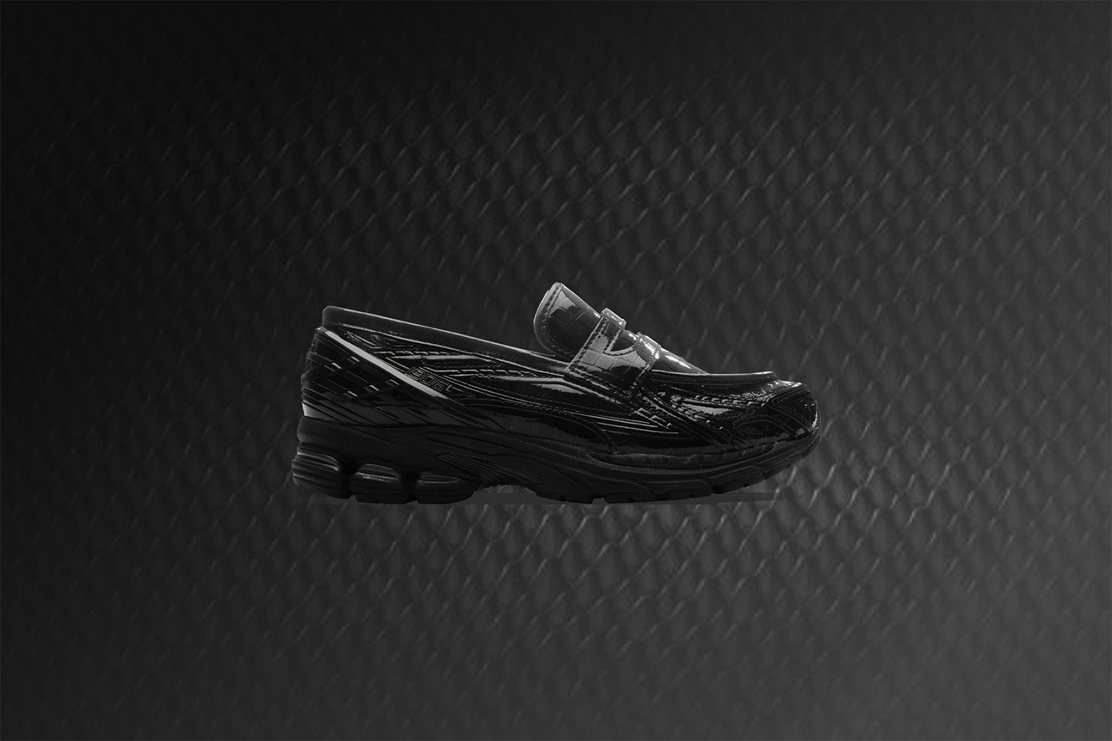 1906L 'Black Croc'- Black – Feature