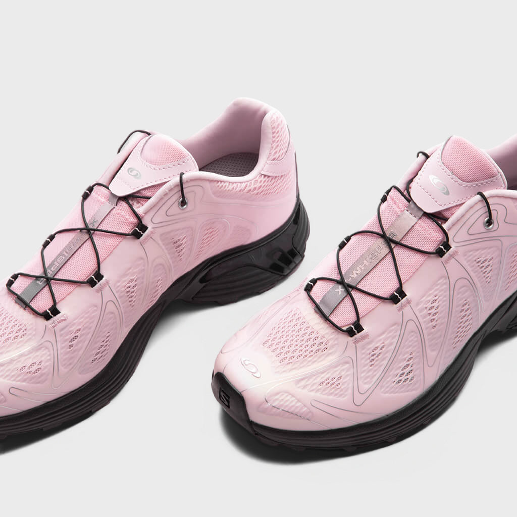 XT-Whisper Void - Icy Pink/Black/Footwear Silver – Feature