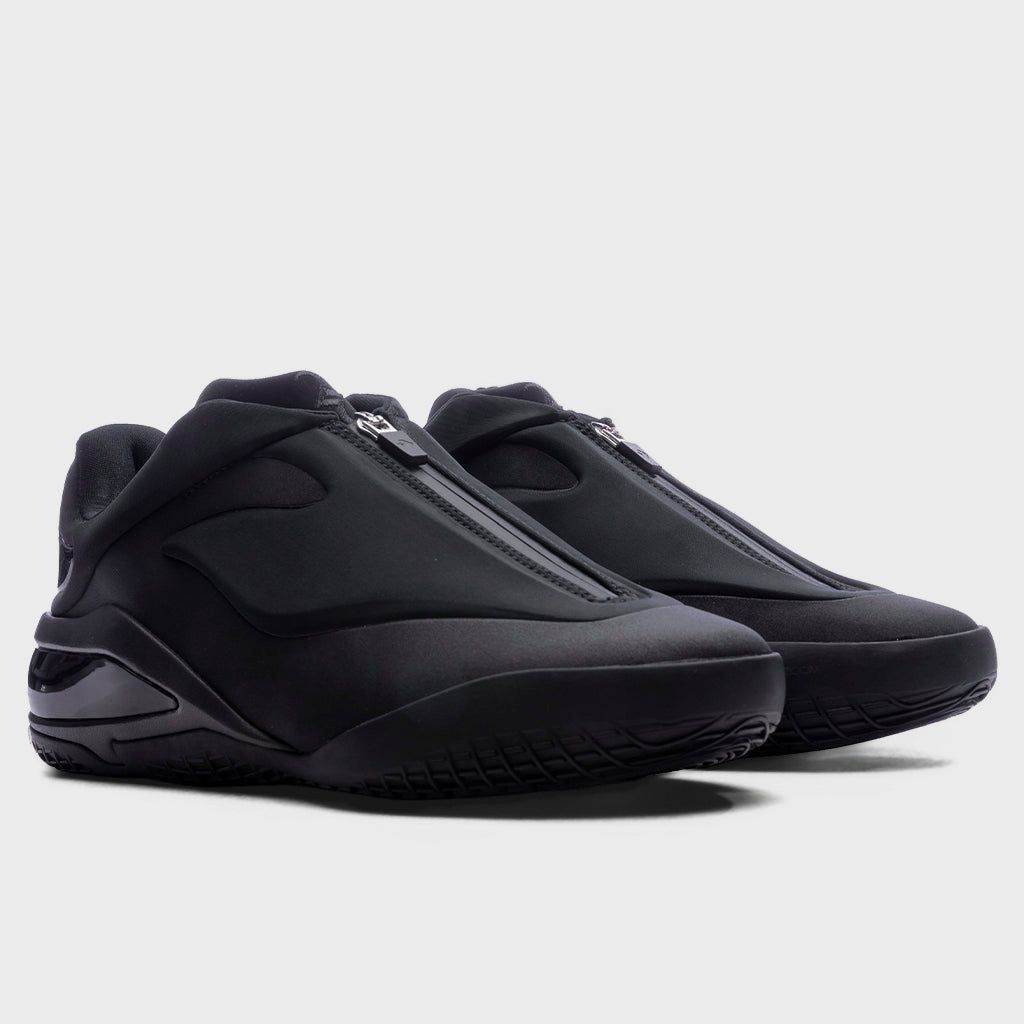 Shai 001 'Charm Black' - Dark Matter/Black – Feature