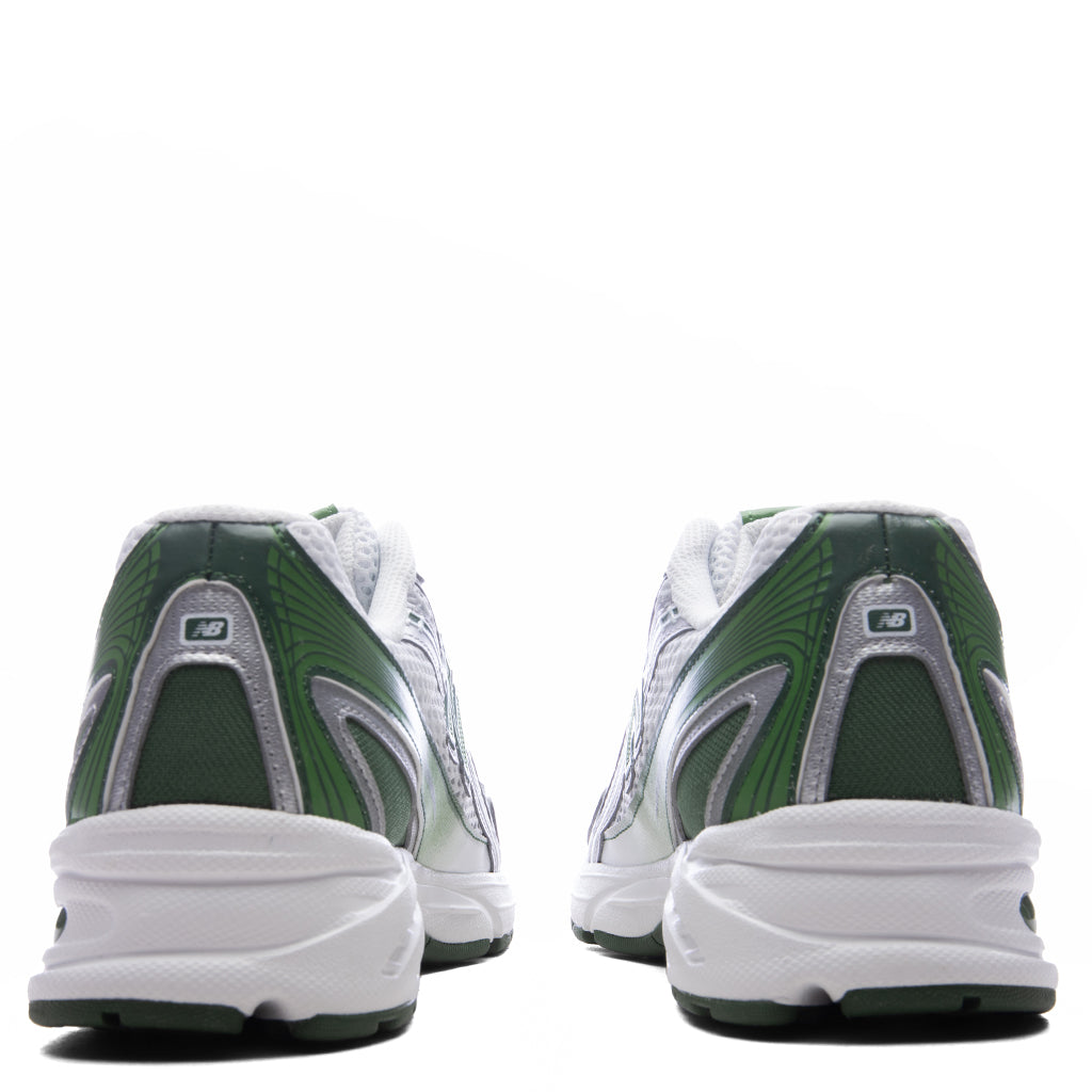 740 - White/Alpine Green/Silver Metallic – Feature