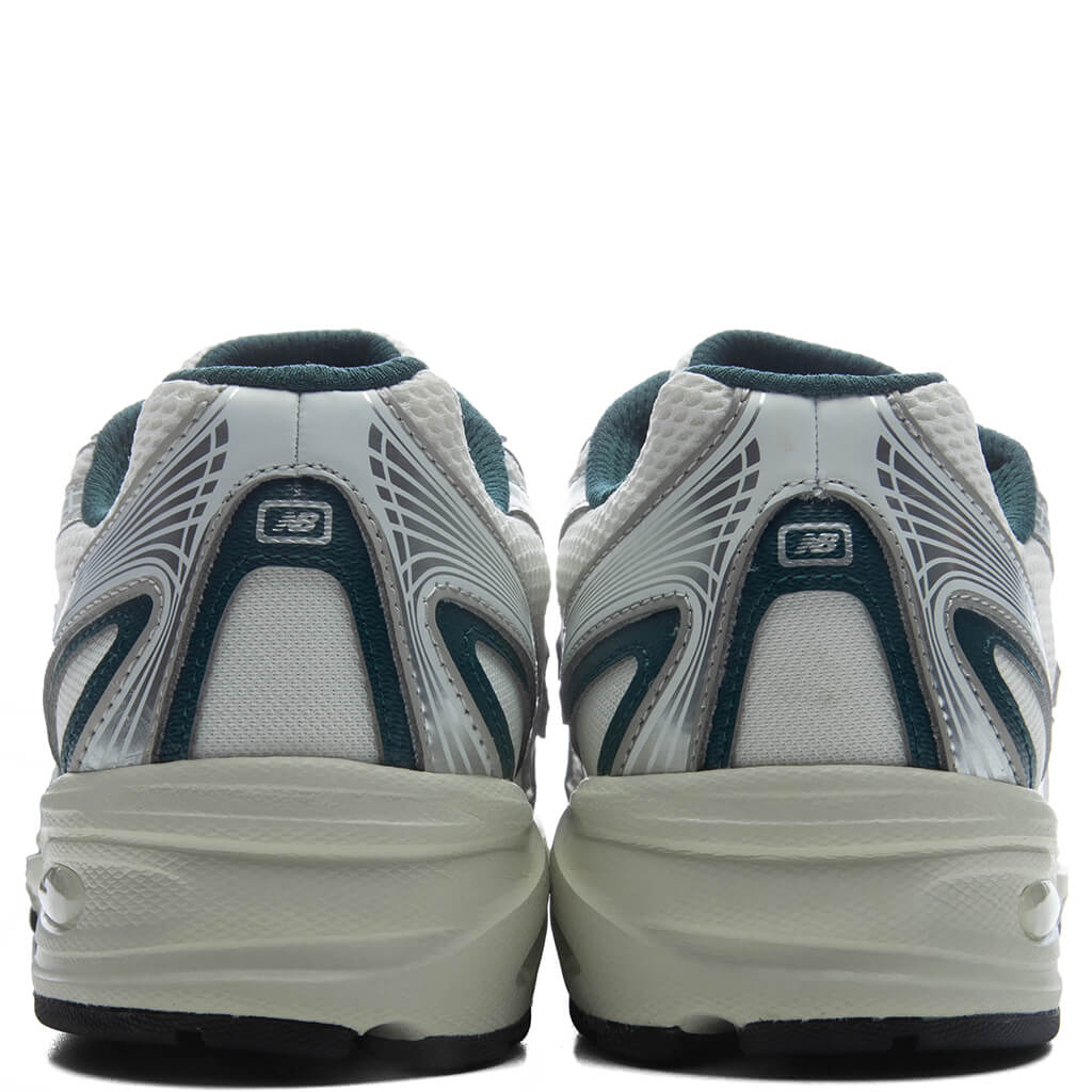 740 - Medusa Green/Angora – Feature