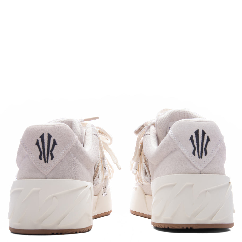 ANTA x Kyrie Irving Hélà Style Roots 'Yang' - Basic White – Feature