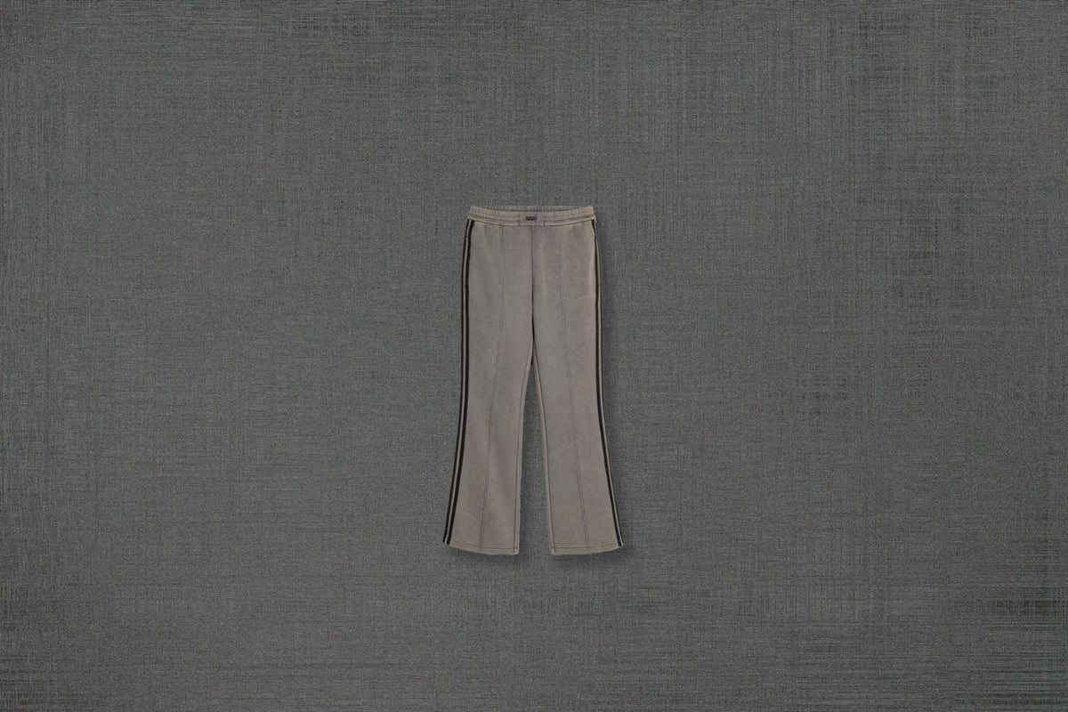 featuredrelease -preordertop- -preorder2-