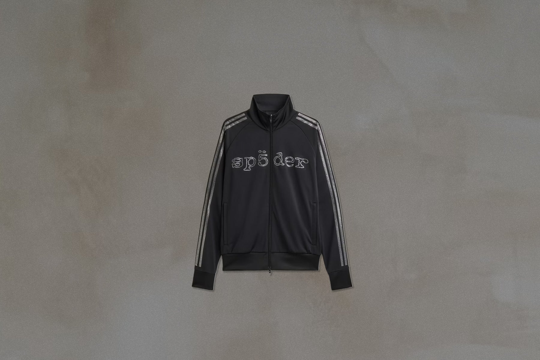 Track Top - Black – Feature