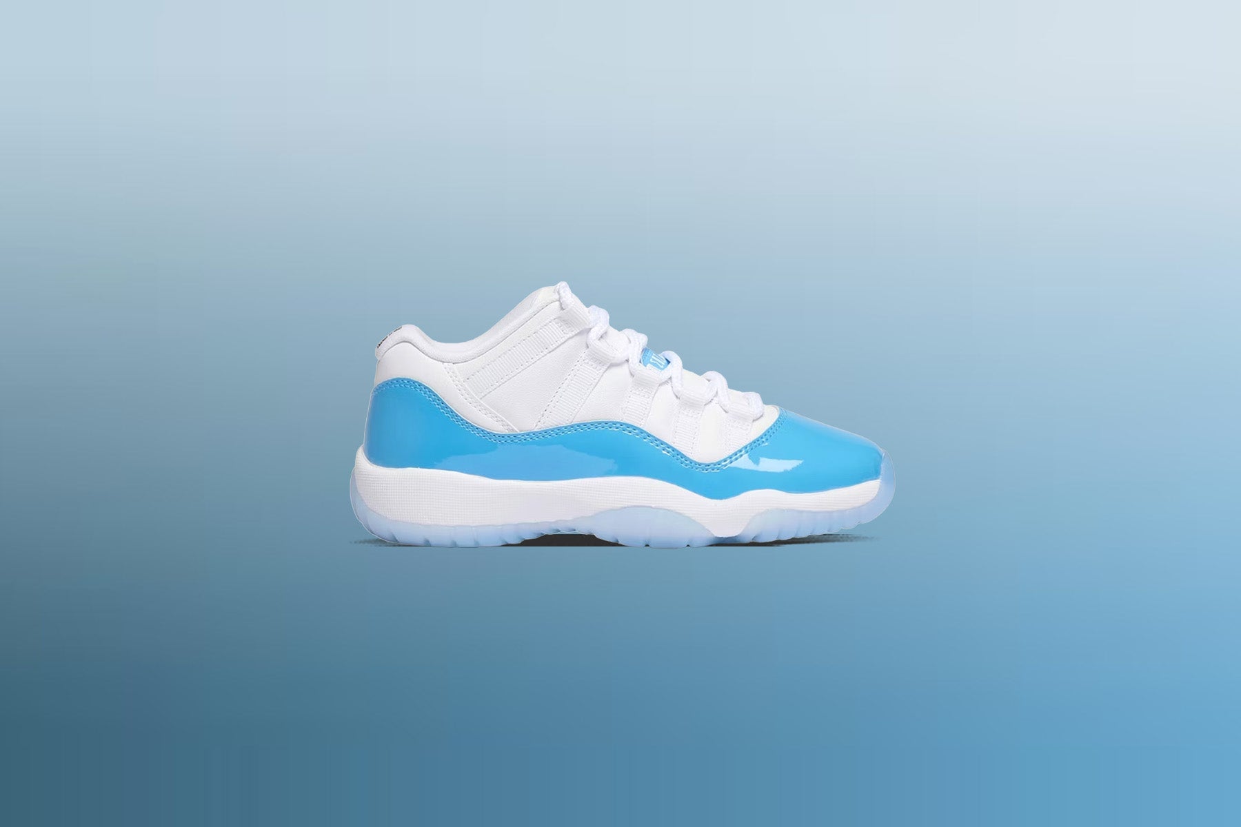 Air Jordan 11 Retro Low 'University Blue' (GS) - White/University