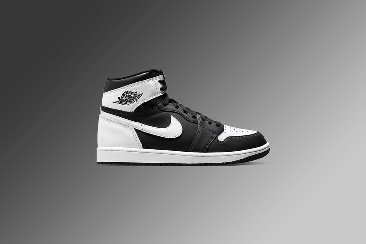 Air Jordan 1 Retro High Og Blackwhite Feature