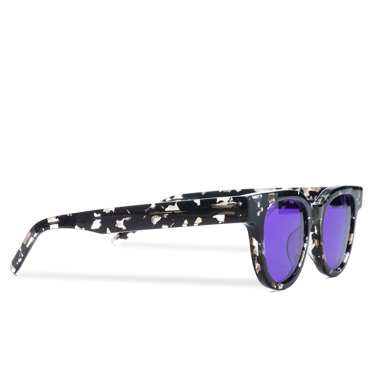 Legacy - Tortoise/Violet – Feature display picture 1
