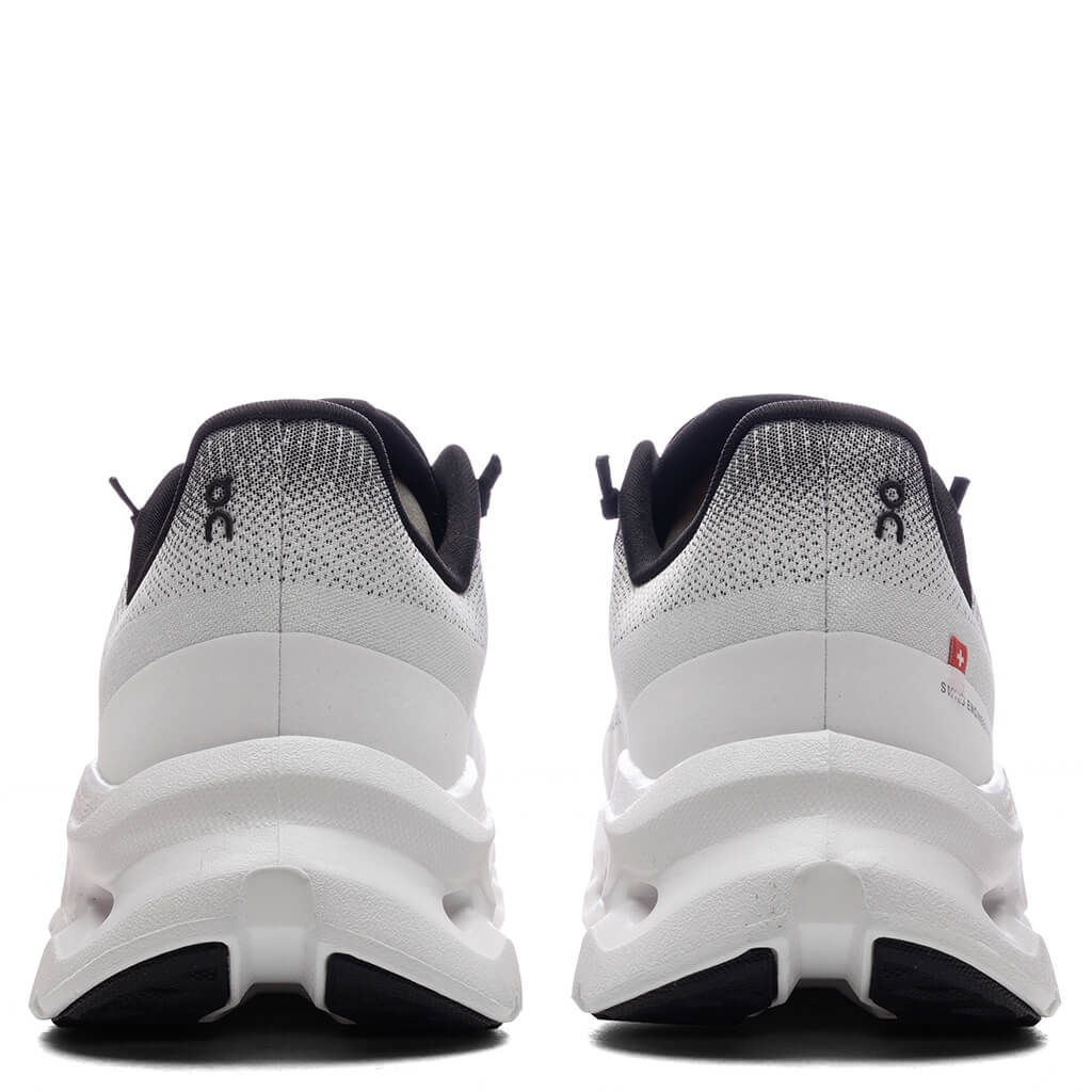 Cloudtilt - Black/Ivory – Feature