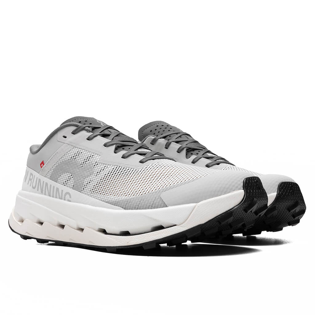 Cloudultra 3 - Rock/White – Feature