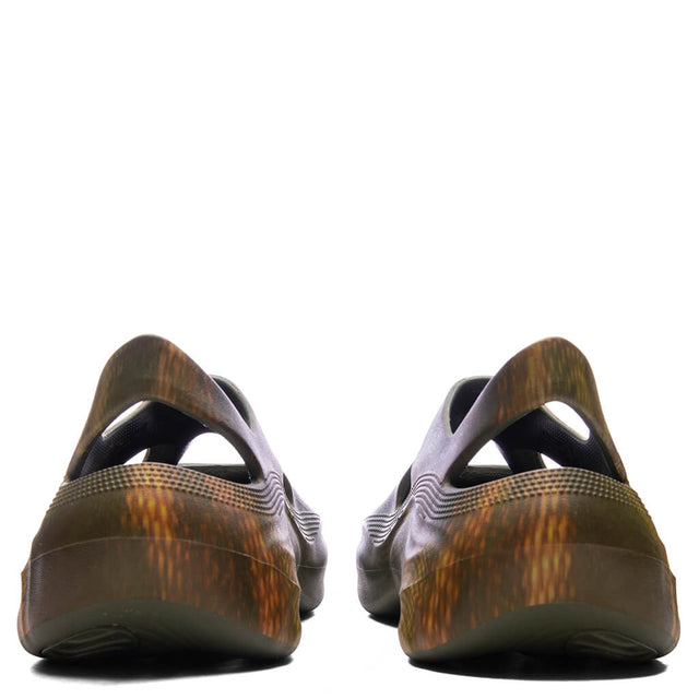 Crocs x Dingyun Zhang Diffuser - Army Green – Feature