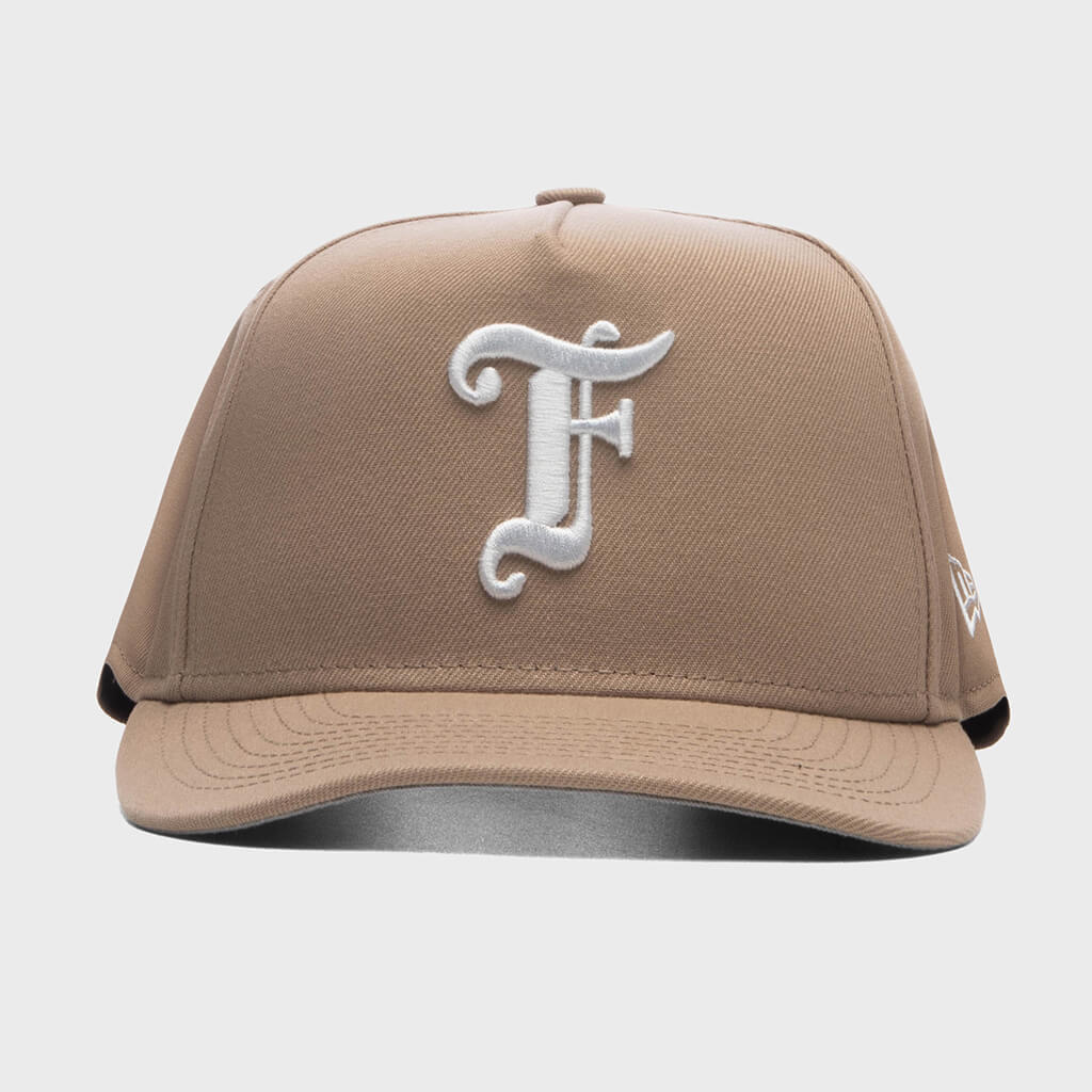 9FIFTY Curved A-Frame Old English F Snapback - Camel