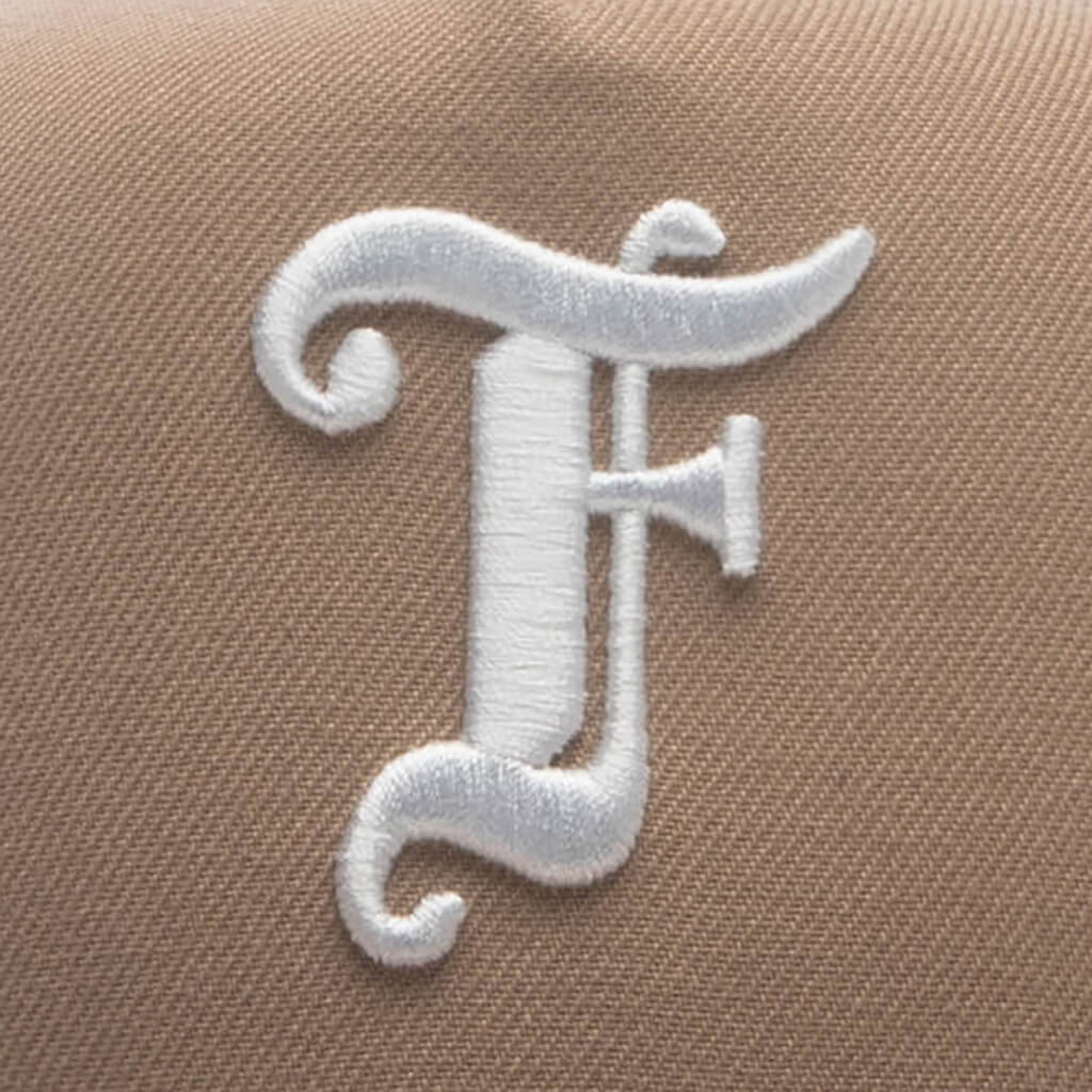 9FIFTY Curved A-Frame Old English F Snapback - Camel