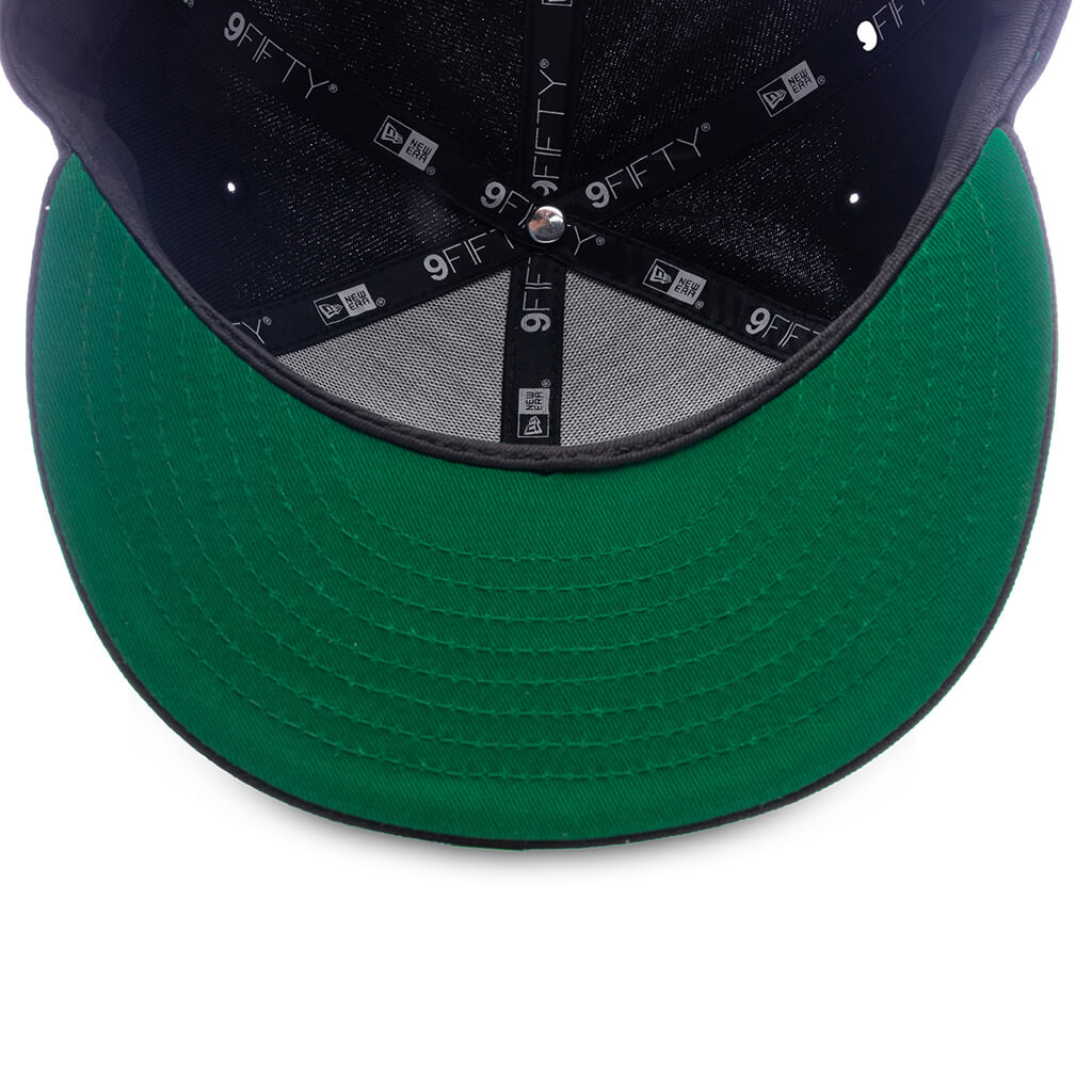 FEATURE x New Era Old English F Snapback Hat w/ Pin - Black – Feature