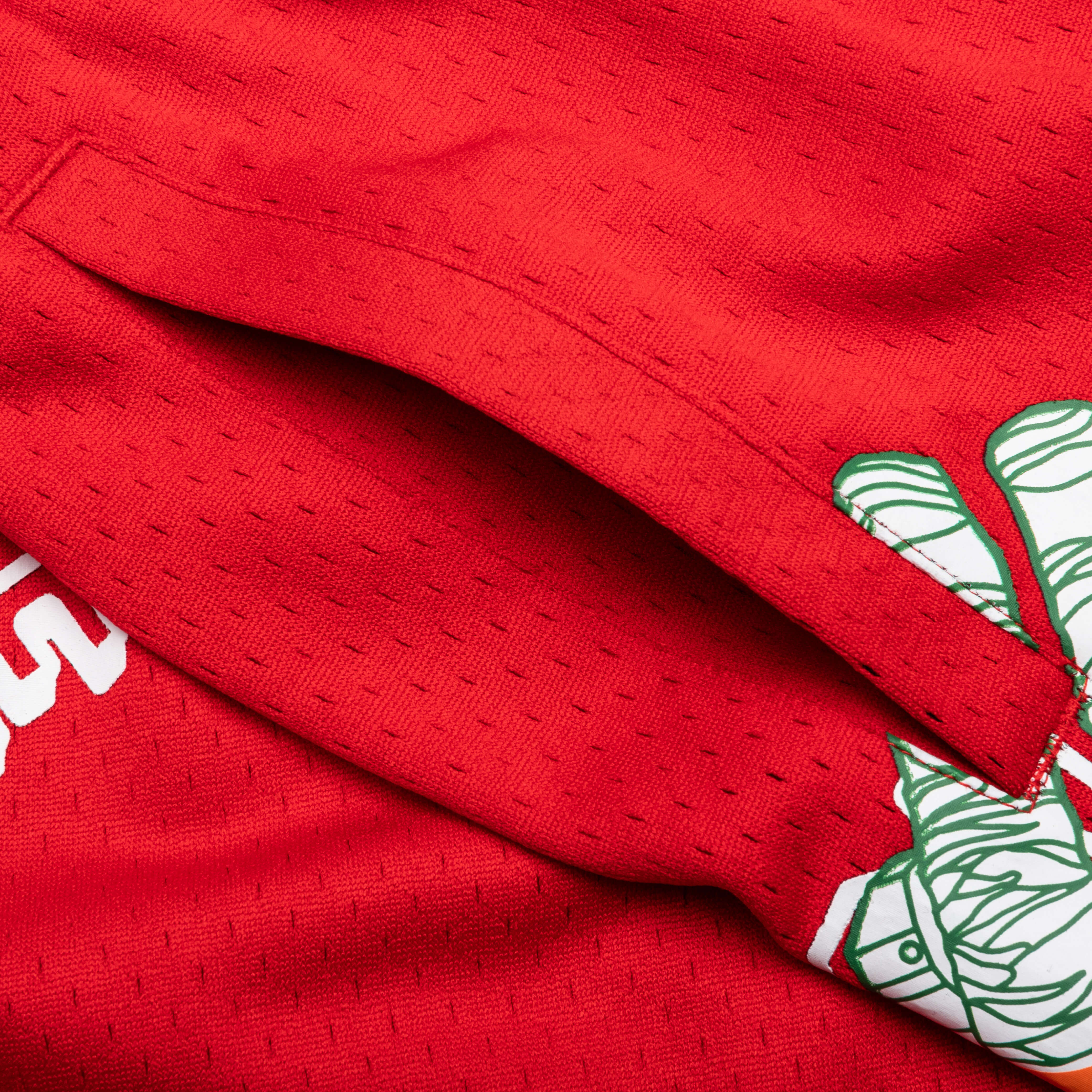 Float Short - Red – Feature