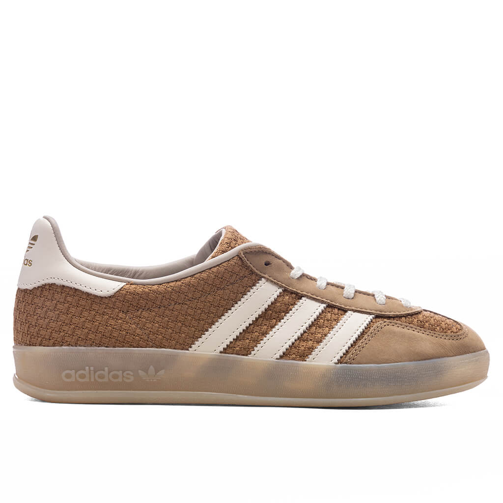 Gazelle Indoor - Brown Desert/Wonder White/Magic Beige – Feature Gazelle Indoor - Brown Desert/Wonder White/Magic Beige – Feature