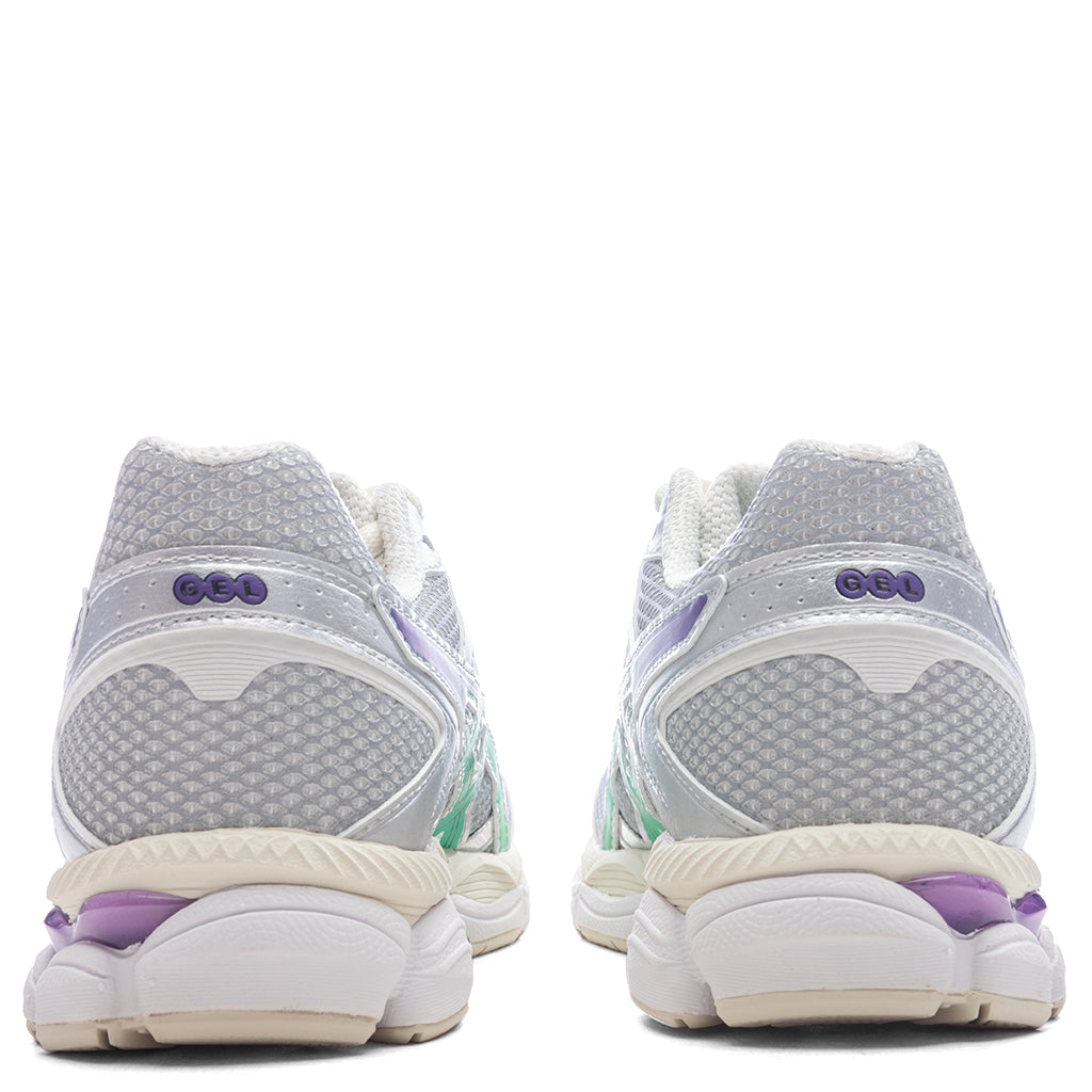 Gel-Cumulus 16 Tomo Summit Exclusive - Cream/Malachite Green – Feature