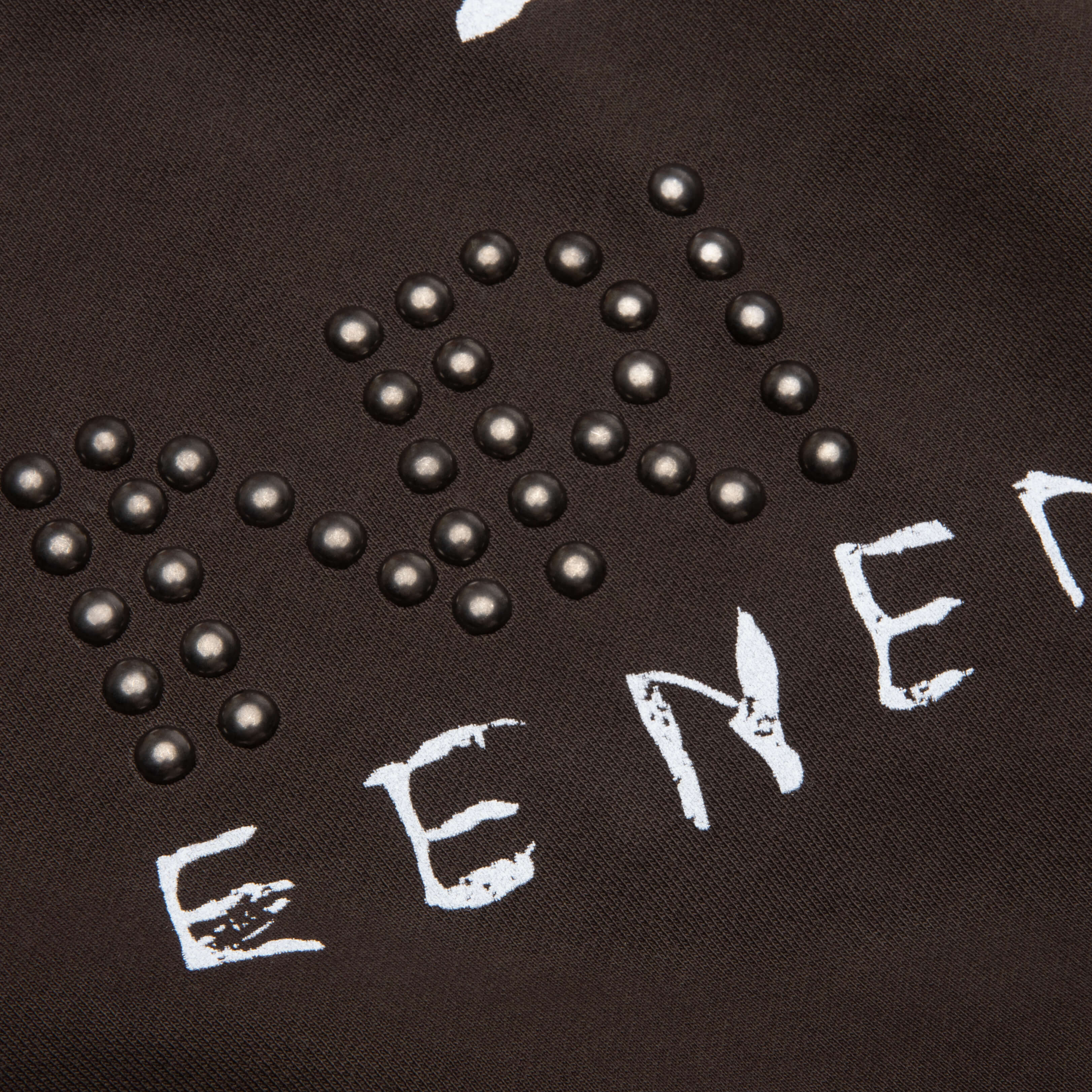 INRI CVA CREWNECK-モンクブラウン – Feature