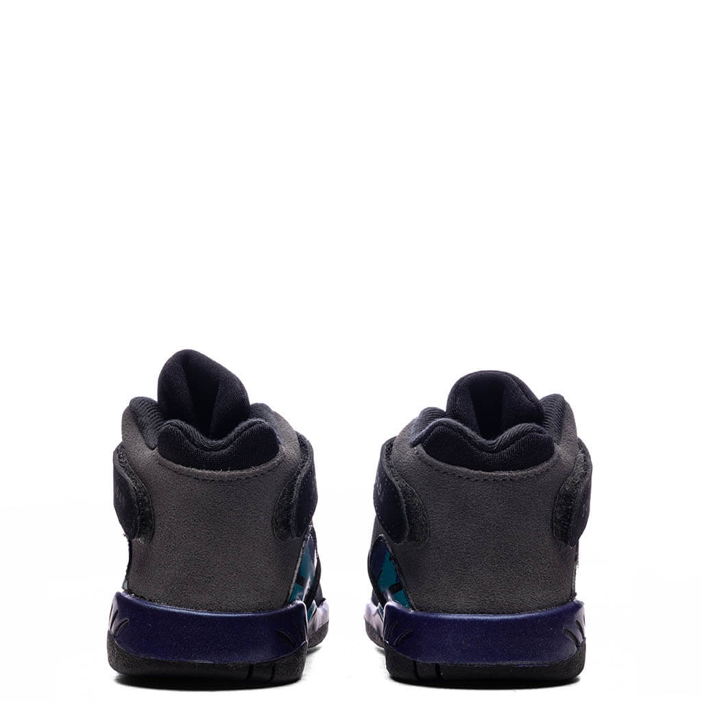 black and blue retro 8