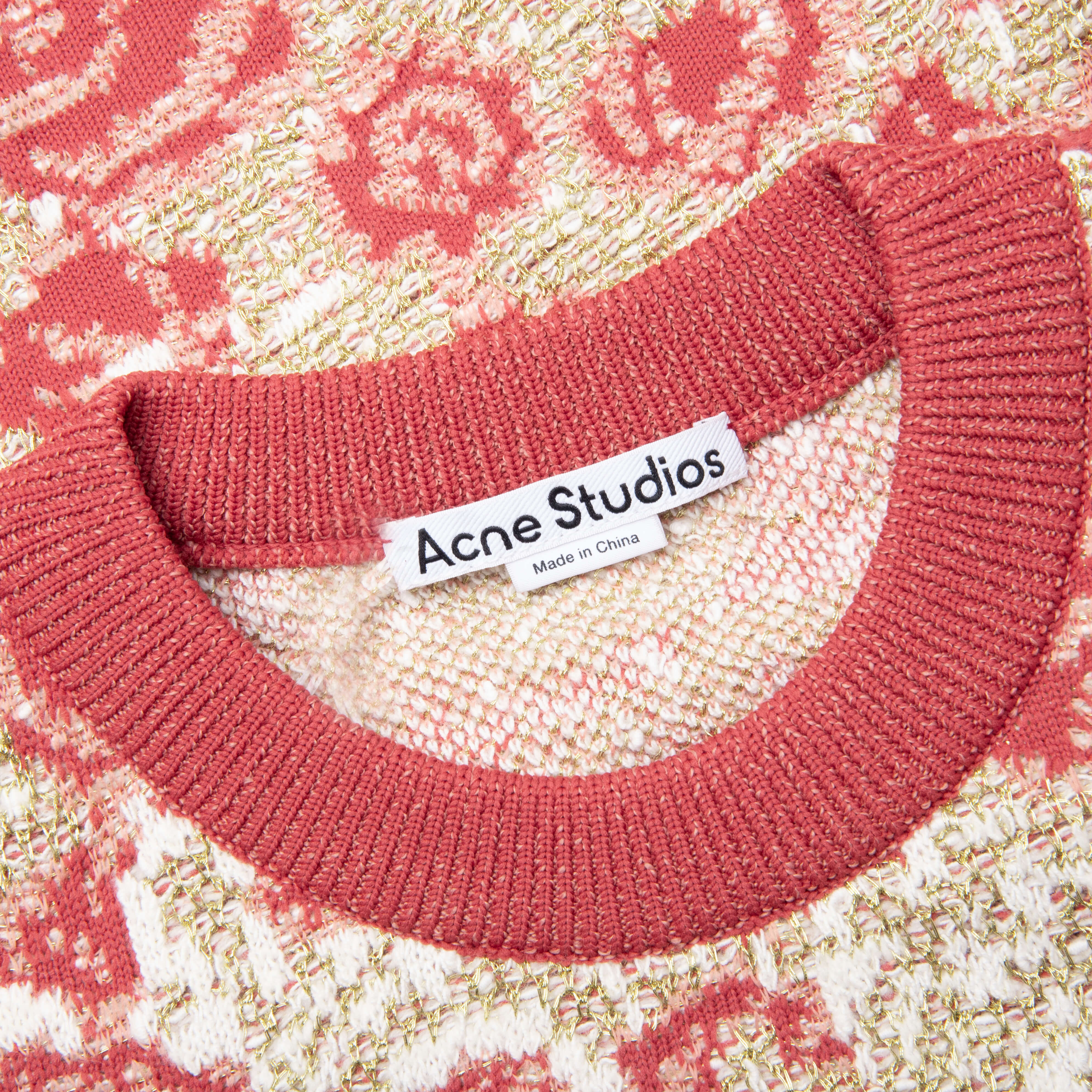 ニットセーター - ブロッサムピンク/ゴールド – Feature