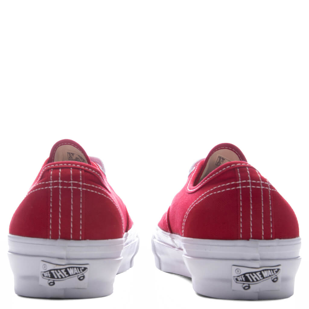 Premium LX Authentic 44 - Racing Red – Feature