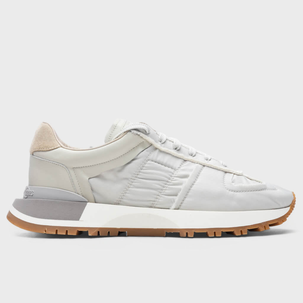 Runner Evolution Sneakers - Frost – Feature