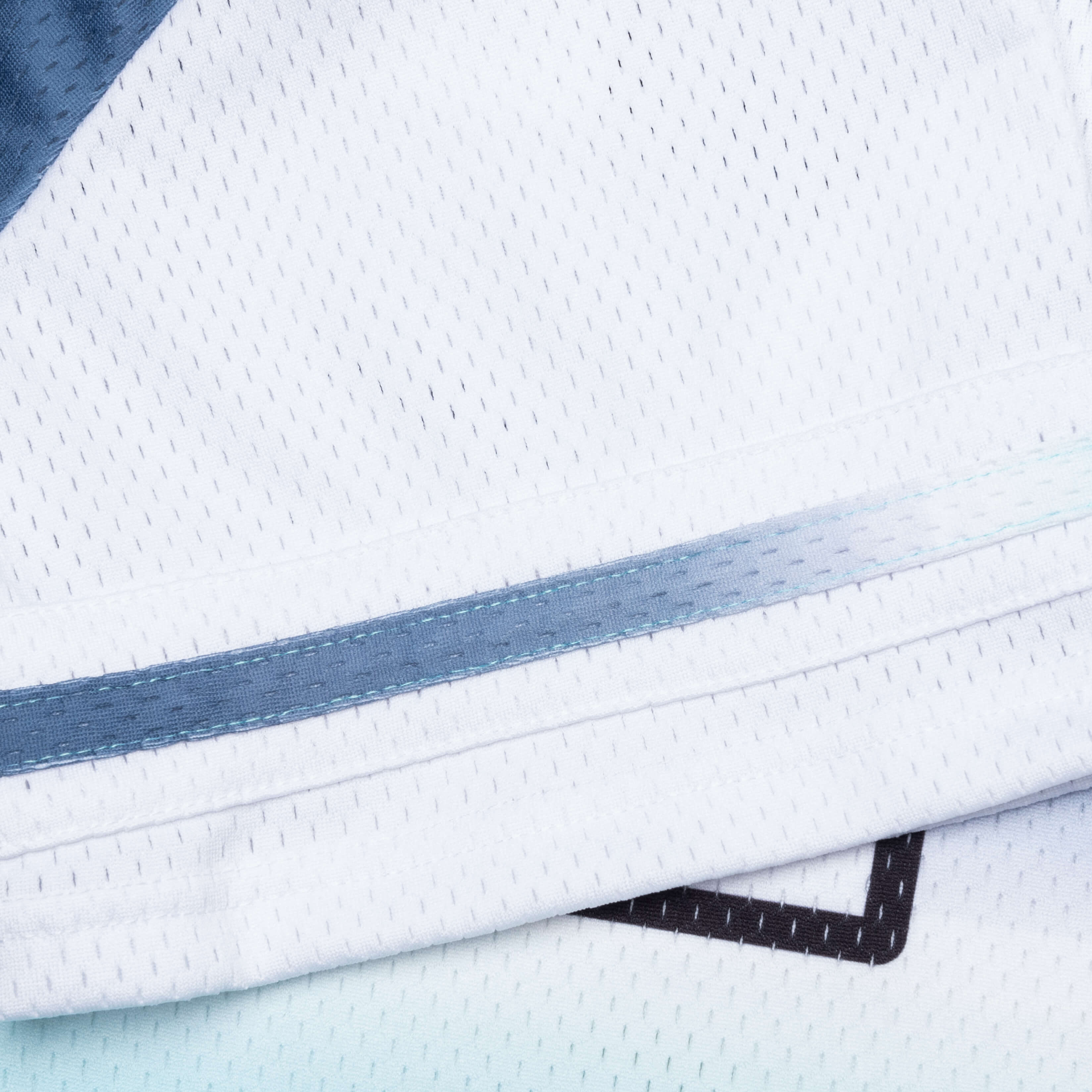 メッシュフットボールジャージー - ホワイトマルチ – Feature