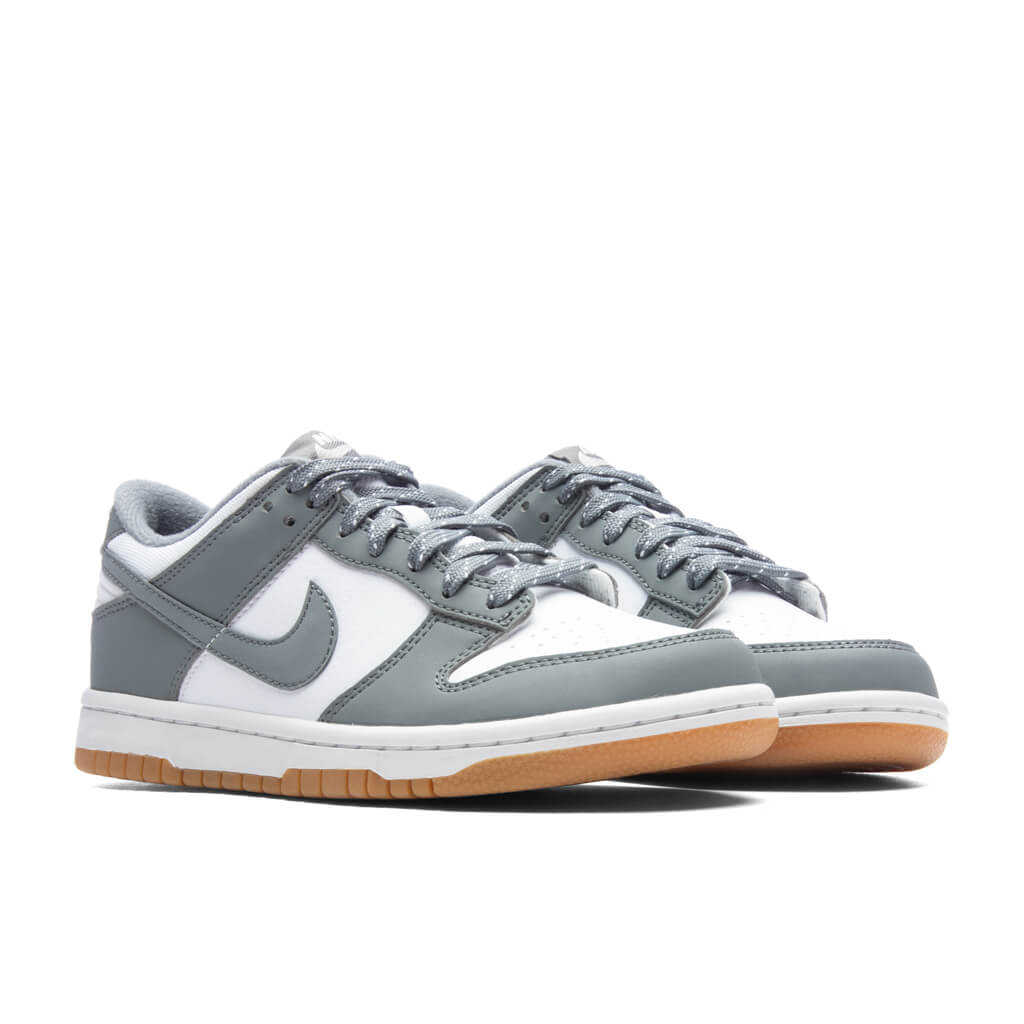 Dunk Low (GS) 'Reflective Grey' - White/Smoke Grey/Light Iron Ore â Feature