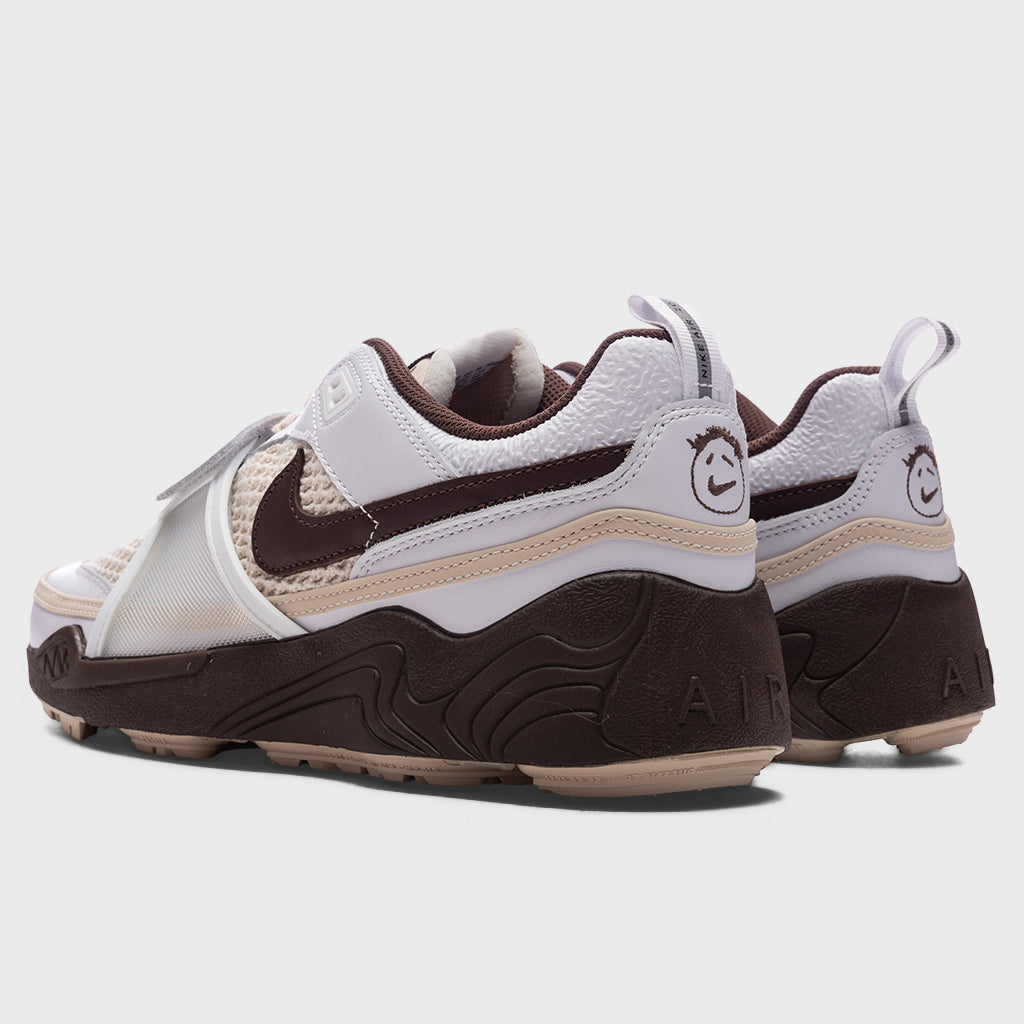 Zoom Field Jaxx - White/Light Chocolate/White – Feature