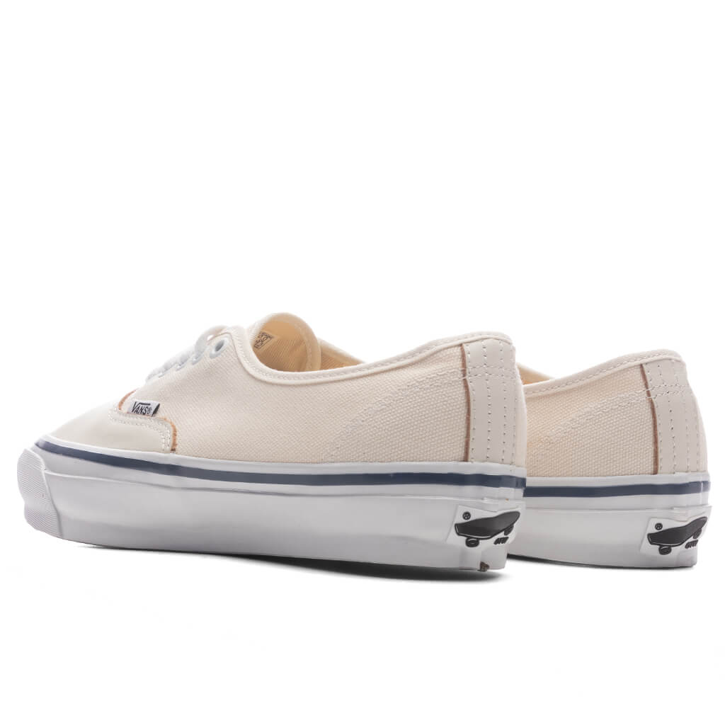 OTW Premium Authentic 44 Siped Vibram - Marshmallow White – Feature