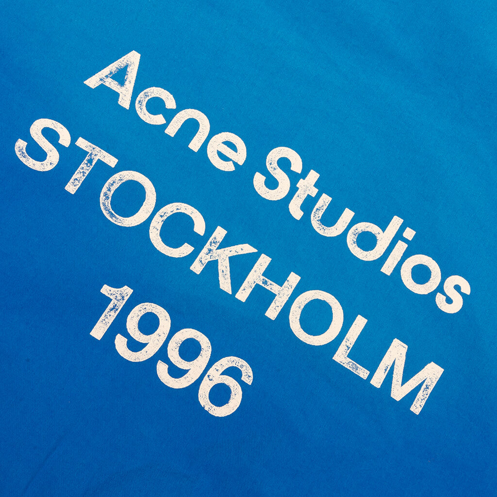 Logo Zipper Jacket - Bright Blue – Feature