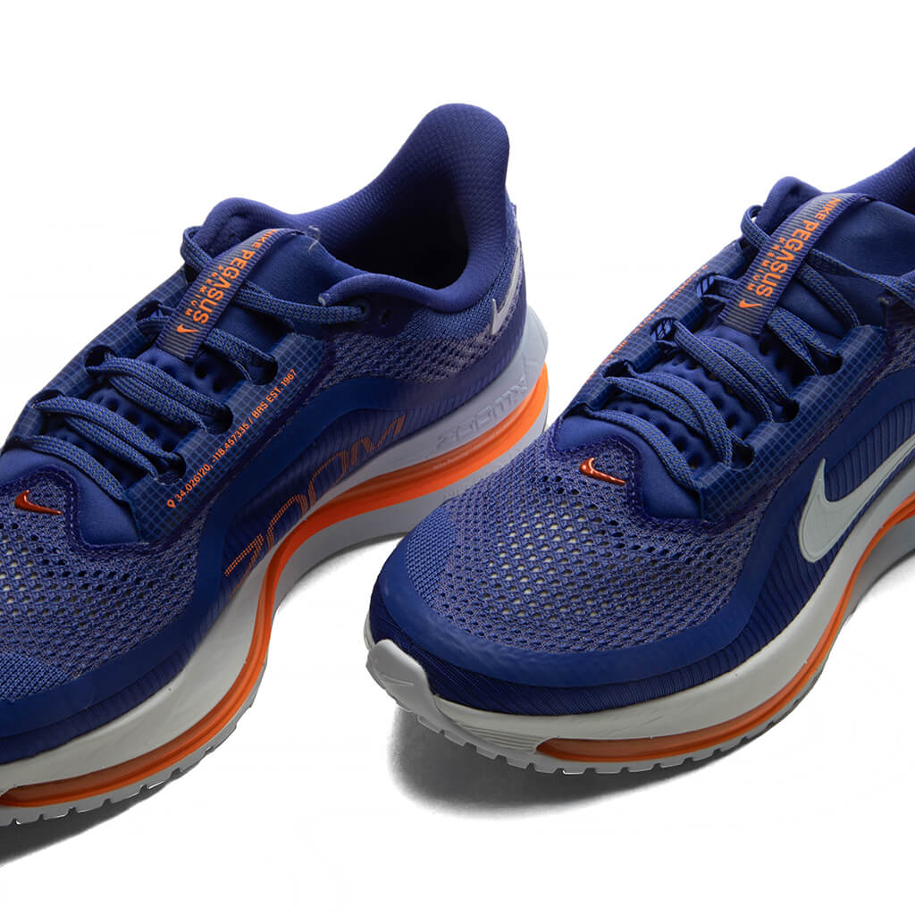 Pegasus Premium - Lapis/White/Total Orange/Off Noir – Feature