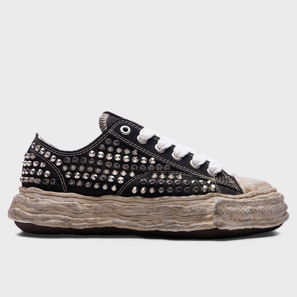 Peterson 23 Studded Low OG Sole - Black