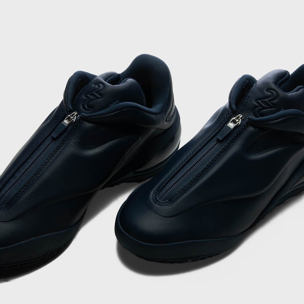 Shai 001 'Ink' - Navy/Into Void/Navy – Feature