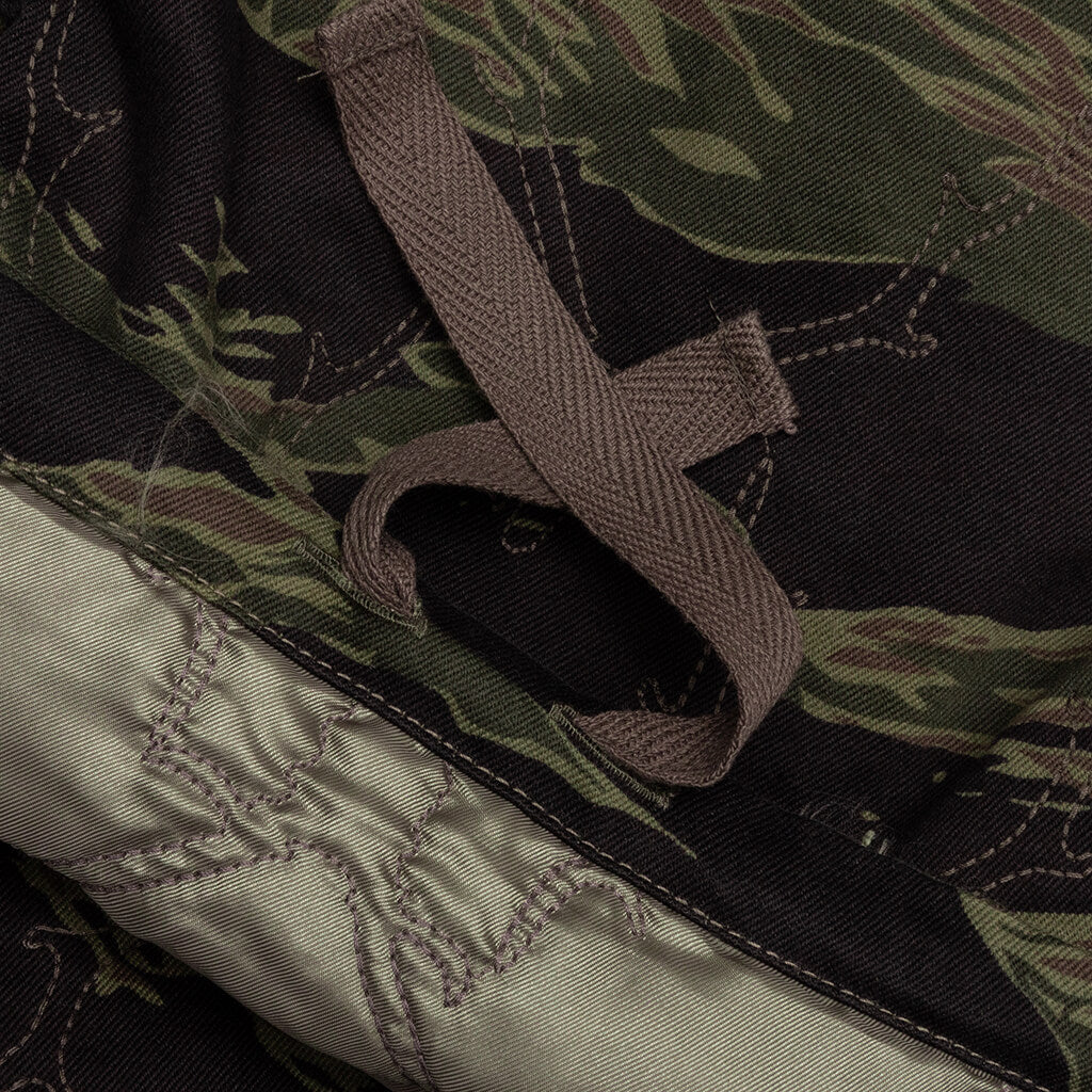 String Slack Pant - Skull Quilting Tiger Camo – Feature