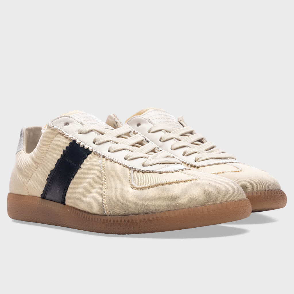 ✨ はる ❣️✨Maison Martin Margiela　マルジェラ Sneaker - Black Vintage/Yellow Vintage – Feature