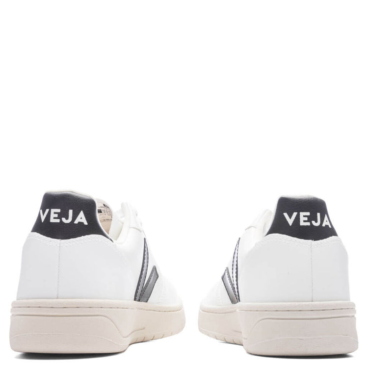 V10 CWL White/Black Feature