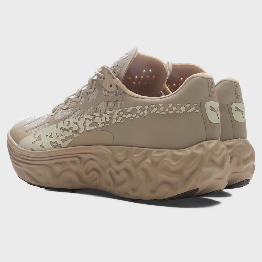 Velum Nitro - Toasted Almond/Sand Dune