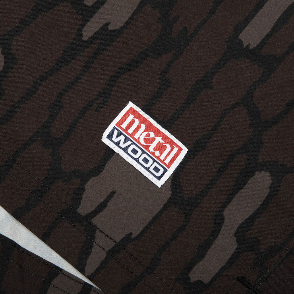 Water Trunk - Real Bark Camo – Feature