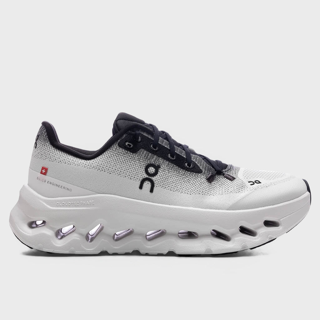 Women's Cloudtilt - Black/Ivory