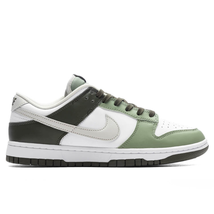 Green Nike Dunks Green Street Market Dunks Dunk Low White/Light