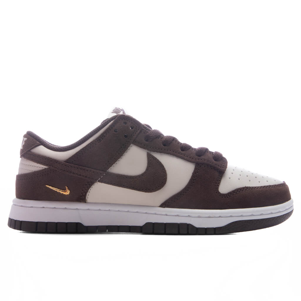 Women's Dunk Low SE - Light Orewood Brown/Baroque Brown/White